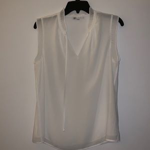 NWOT DR2 White Trimmed Tank, Size Small